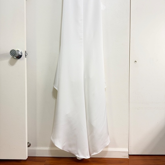 Lovers + Friends The Santa Barbara Off Shoulder Gown White Size 10 - Picture 8 of 12